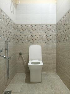 Common Bathroom Image of 750 Sq.ft 2 BHK Builder Floor for rent in Kammanahalli Bengaluru for Rs. 26000