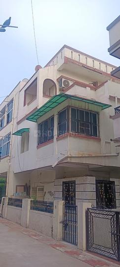 near maninagar Main Image 1