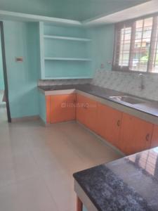 Kitchen Image of 1200 Sq.ft 3 BHK Builder Floor for rent in Vyttila Kochi for Rs. 18000
