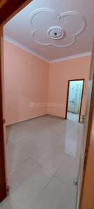 Bedroom Image of 1000 Sq.ft 2 BHK Builder Floor for rent in Jankipuram Vistar Lucknow for Rs. 10000