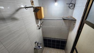 Bathroom Image of 551 Sq.ft 1 BHK Apartment / Flat for sale in Sai Asha Complex, Mulund East Mumbai for Rs. 12300000