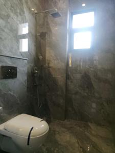 Common Bathroom Image of 3150 Sq.ft 4 BHK Builder Floor for sale in Eros Rosewood City, Sector 49 Gurgaon for Rs. 42500000