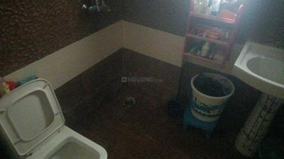 Bathroom Image of 1900 Sq.ft 4 BHK Apartment / Flat for sale in Migsun Vilaasa, Eta II Greater Noida for Rs. 14300000