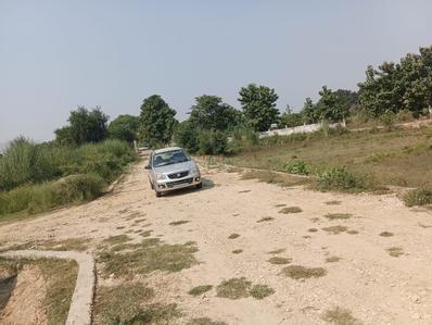 Image of 2000 Sq.ft Residential Plot / Land for sale in Jhalwa, Allahabad for Rs. 500000