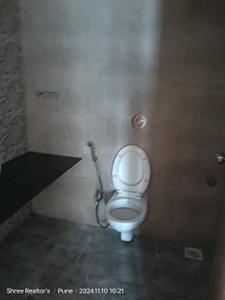 Bathroom Image of 1100 Sq.ft 2 BHK Apartment / Flat for sale in GK Daffodils Housing Society, Pimple Saudagar Pune for Rs. 10000000