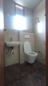 Bathroom Image of 1450 Sq.ft 3 BHK Apartment / Flat for sale in Model Economic Industrial Colony, Sector 18 Gurgaon for Rs. 13400000