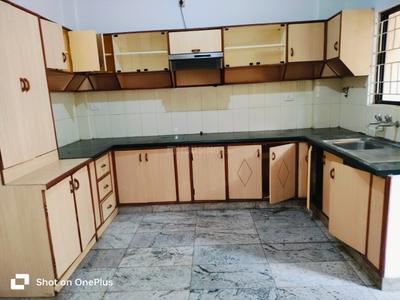Kitchen Image of 1600 Sq.ft 2 BHK Apartment / Flat for rent in Golden Nest, Adugodi Bengaluru for Rs. 44000