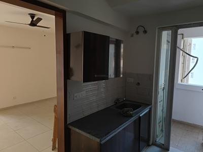 Kitchen Image of 2275 Sq.ft 3 BHK Apartment / Flat for rent in Sunworld Arista, Sector 168 Noida for Rs. 48000