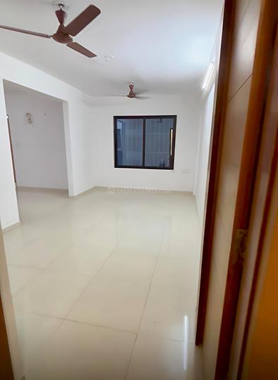 Happy Elegance Main Image 1