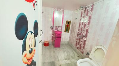 Bathroom Image of 2500 Sq.ft 4 BHK Apartment / Flat for rent in Dagapur Siliguri for Rs. 40000