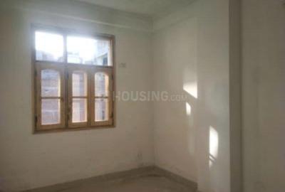 Bedroom Image of 690 Sq.ft 2 BHK Builder Floor for sale in Jamia Nagar New Delhi for Rs. 6200000