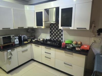 Kitchen Image of 2160 Sq.ft 4 BHK Apartment / Flat for sale in Saya Zenith, Indirapuram Ghaziabad for Rs. 30000000