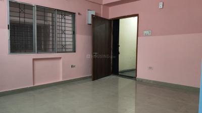 Living Room Image of 1200 Sq.ft 3 BHK Apartment / Flat for rent in Airport Gate no. 1 Kolkata for Rs. 18000