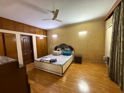 Bedroom Image of 2500 Sq.ft 4 BHK Villa for rent in Greenwood City Floors, Sector 45 Gurgaon for Rs. 90000
