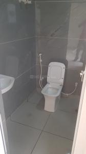 Bathroom Image of 900 Sq.ft 2 BHK Independent House for rent in Qutub Vihar New Delhi for Rs. 15000