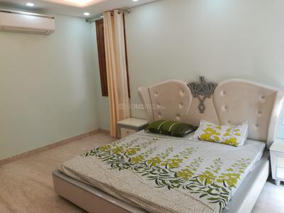 Bedroom Image of 1000 Sq.ft 2 BHK Independent House for rent in RWA Lajpat Nagar 4 Colonies, Lajpat Nagar New Delhi for Rs. 60000