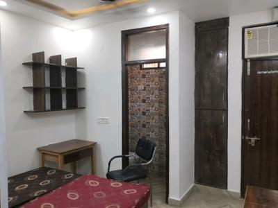 1 RK Independent Builder Floor