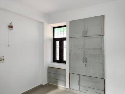 Bedroom Image of 1800 Sq.ft 3 BHK Apartment / Flat for sale in Shakuntala Apartments, Sector 10 Dwarka New Delhi for Rs. 25800000