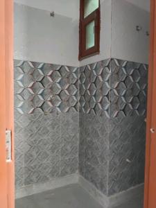 Common Bathroom Image of 750 Sq.ft 2 BHK Builder Floor for sale in DLF Ankur Vihar Ghaziabad for Rs. 2220009