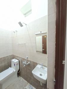 Bathroom Image of 1200 Sq.ft 2 BHK Apartment / Flat for rent in KG Seagulls, Thiruvanmiyur, Thiruvanmiyur Chennai for Rs. 30000
