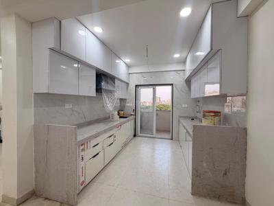 Kitchen Image of 2100 Sq.ft 3.5 BHK Apartment / Flat for rent in Laxminagar Nagpur for Rs. 75000