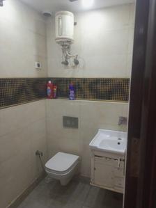 Image of 1090 Sq.ft 2 BHK Builder Floor for sale in Pitampura, New Delhi for Rs. 17500000