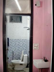 Bathroom Image of 450 Sq.ft 2 BHK Independent House for rent in Mahavir Enclave New Delhi for Rs. 10500