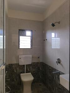 Common Bathroom Image of 700 Sq.ft 1 BHK Apartment / Flat for sale in Dombivli West Thane for Rs. 7000000
