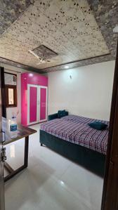 Bedroom Image of 810 Sq.ft 2 BHK Builder Floor for rent in Sector 15 Dwarka New Delhi for Rs. 21000