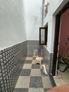 Bathroom Image of 1400 Sq.ft 2 BHK Independent House for sale in Madai Katni for Rs. 7500000