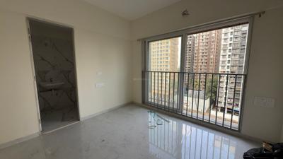 Bedroom Image of 500 Sq.ft 1 BHK Apartment / Flat for rent in Swastik Platinum, Vikhroli East Mumbai for Rs. 39000