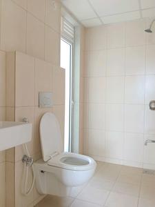 Common Bathroom Image of 750 Sq.ft 1.5 BHK Apartment / Flat for rent in Godrej Emerald, Thane West Thane for Rs. 21555