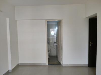 Bedroom Image of 970 Sq.ft 2 BHK Apartment / Flat for sale in K Raheja Vistas, Powai Mumbai for Rs. 27500000