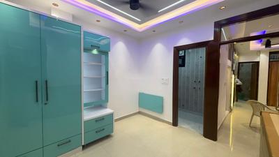 Bedroom Image of 700 Sq.ft 2 BHK Builder Floor for sale in Mahavir Enclave New Delhi for Rs. 5500000
