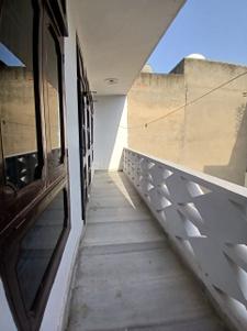 Balcony Image of 2250 Sq.ft 2 BHK Builder Floor for rent in Sector 32 Faridabad for Rs. 22000