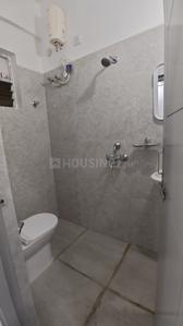 Bathroom Image of 650 Sq.ft 1 BHK Apartment / Flat for rent in Kondapur Hyderabad for Rs. 27000