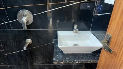 Bathroom Image of 1500 Sq.ft 1 BHK Builder Floor for rent in Scheme No 114 Indore for Rs. 18000