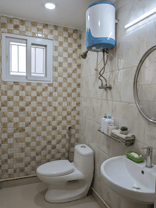 Bathroom Image of 2250 Sq.ft 3 BHK Apartment / Flat for sale in DDA Sunlight Colony, Maharani Bagh New Delhi for Rs. 42000000