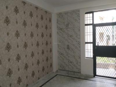 Bedroom Image of 1100 Sq.ft 2 BHK Apartment / Flat for sale in Shalimar Garden Ghaziabad for Rs. 5400000