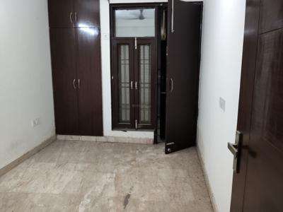 Bedroom Image of 1100 Sq.ft 3 BHK Apartment / Flat for sale in Vasant Kunj New Delhi for Rs. 8000000