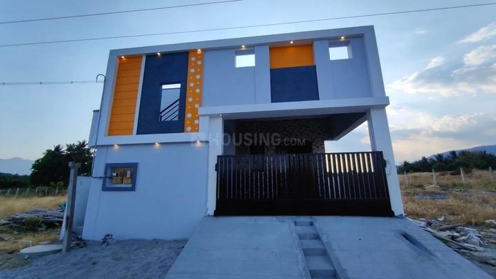 Selvi green square Main Image 1