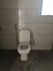 Common Bathroom Image of 1050 Sq.ft 2 BHK Apartment / Flat for sale in Kumar Princetown Towers, Mohammed Wadi Pune for Rs. 7500000