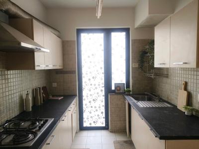 Kitchen Image of 1650 Sq.ft 3 BHK Apartment / Flat for sale in Godrej Oasis, Sector 88A Gurgaon for Rs. 21900000