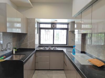 Kitchen Image of 1550 Sq.ft 3 BHK Apartment / Flat for sale in Lokhandwala Complex, Andheri West Mumbai for Rs. 58000000