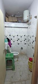 Bathroom Image of 1400 Sq.ft 3 BHK Apartment / Flat for sale in Srinagar Colony Hyderabad for Rs. 9500000