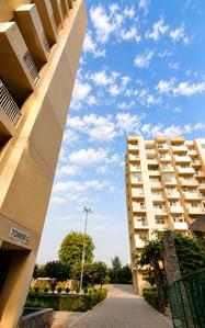 Building Image of 1150 Sq.ft 2 BHK Apartment / Flat for rent in Tajganj Agra for Rs. 12000