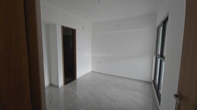 Bedroom Image of 1120 Sq.ft 2 BHK Apartment / Flat for rent in Majestique Signature Towers C5, Balewadi Pune for Rs. 45000