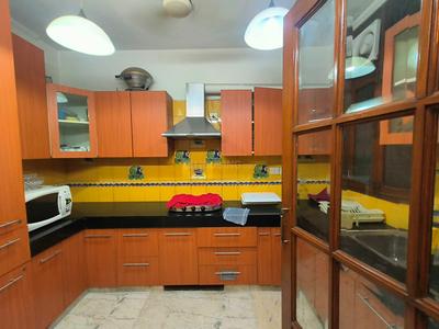 Kitchen Image of 1800 Sq.ft 3 BHK Builder Floor for rent in Panchsheel Enclave New Delhi for Rs. 150000