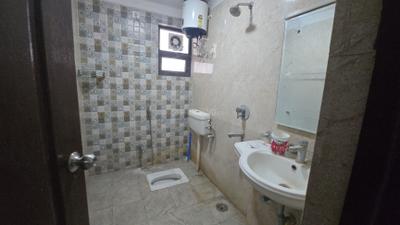 Image of 1020 Sq.ft 2 BHK Apartment / Flat for rent in CGEWHO Kendriya Vihar, Phi II, Greater Noida for Rs. 27000