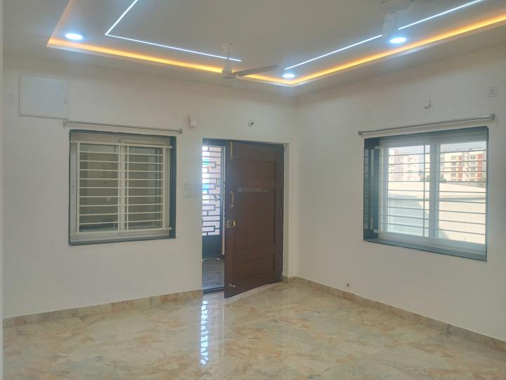 Stand alone Main Image 1